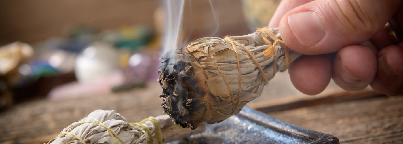 4 Benefits of Sage and How to “Smudge”