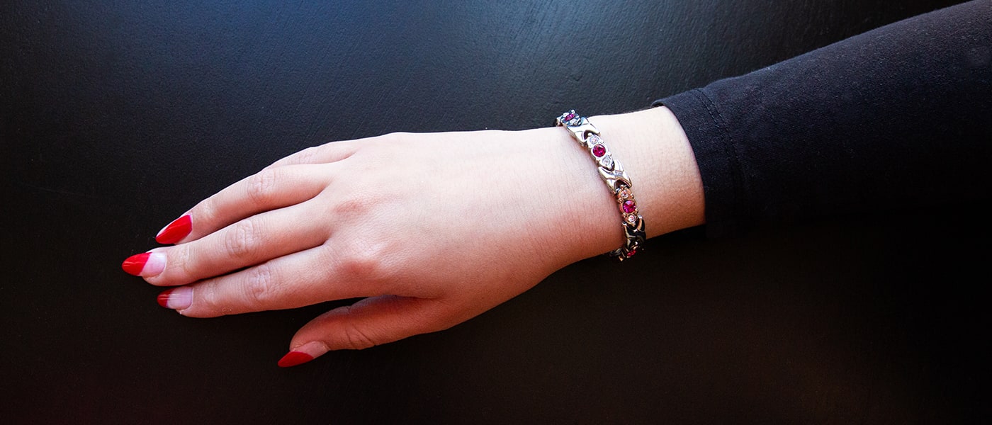 Negative Ion Bracelets: The Perfect Mother’s Day Gift